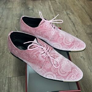 Pink Paisley Men's Dress Shoes